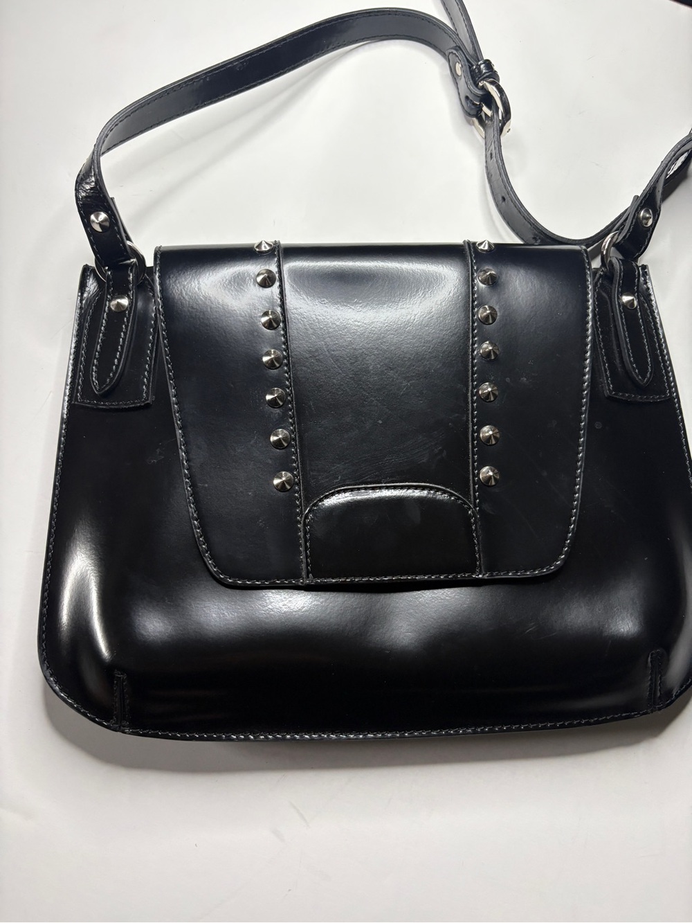 VARRIALE BLACK ITALIAN LEATHER ENVELOPE STUDDED CROSSBODY BAG